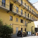 Garibaldi Apartment